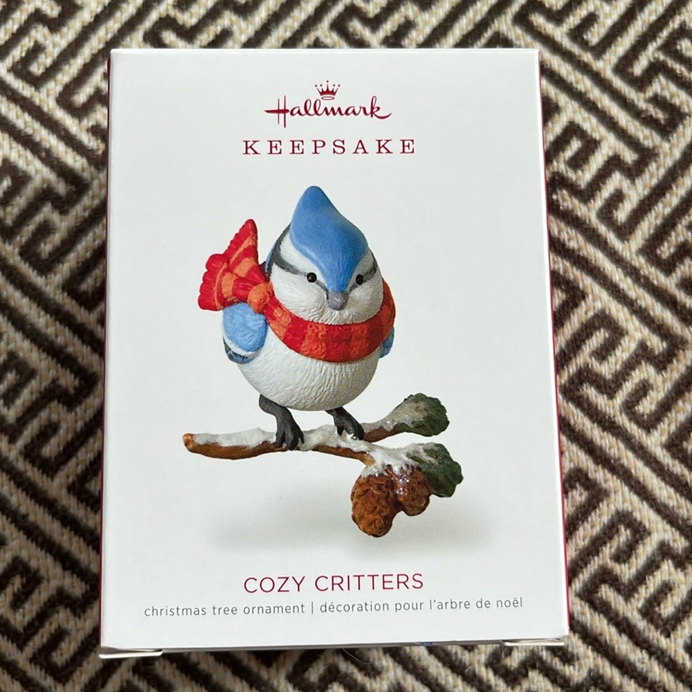 2018 Hallmark Keepsake Ornament Cozy Critters.
